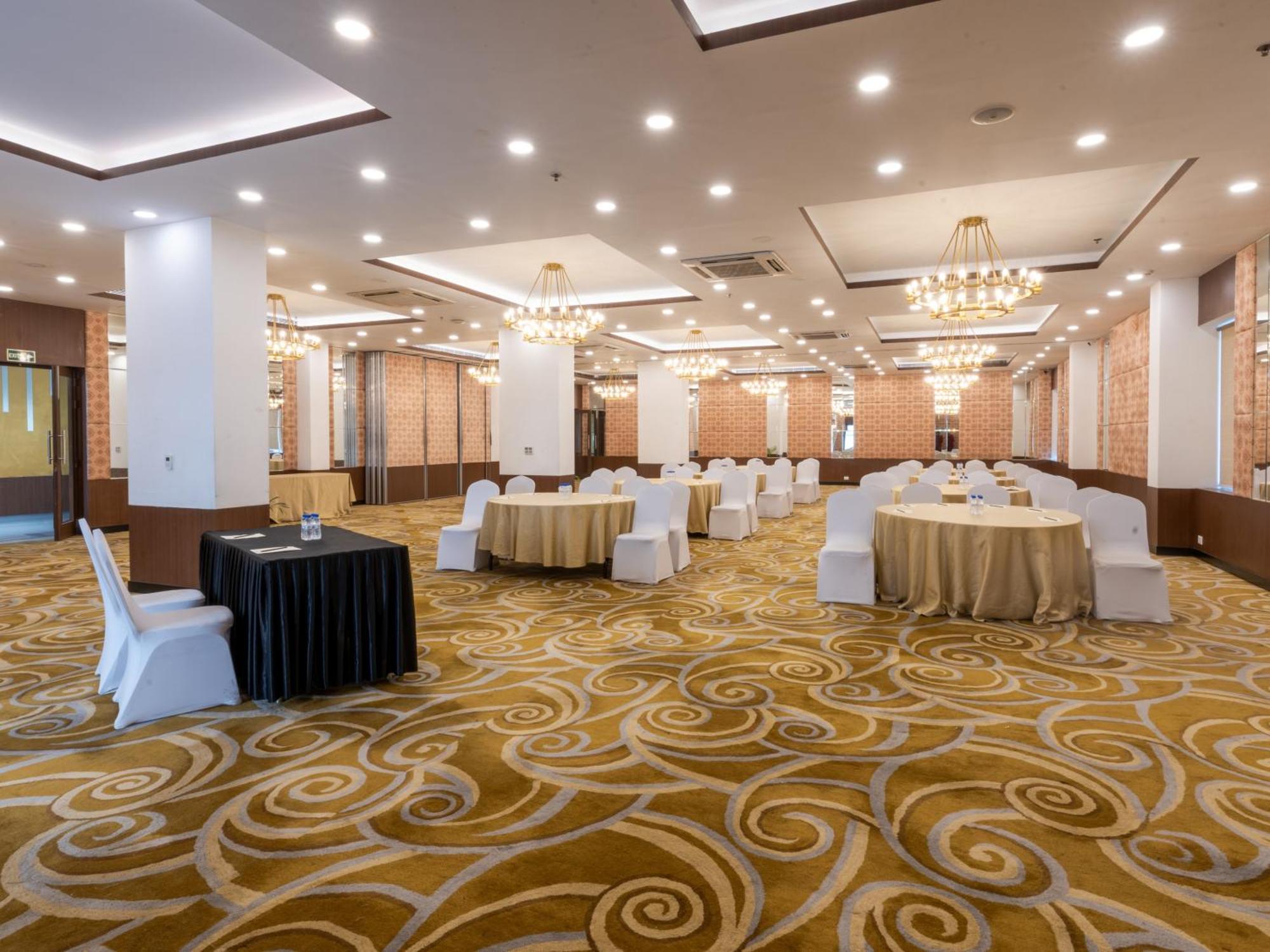 Sunday Hotel Chandigarh Zirakpur Exteriér fotografie
